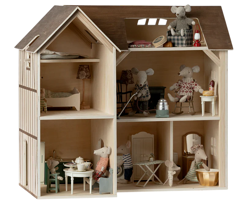 Mouse Hole Farmhouse | Maileg - LOCAL PICK UP ONLY