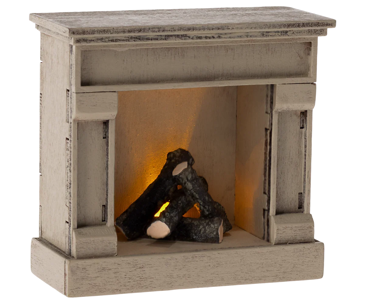 Fireplace, Mouse - Off White | Maileg