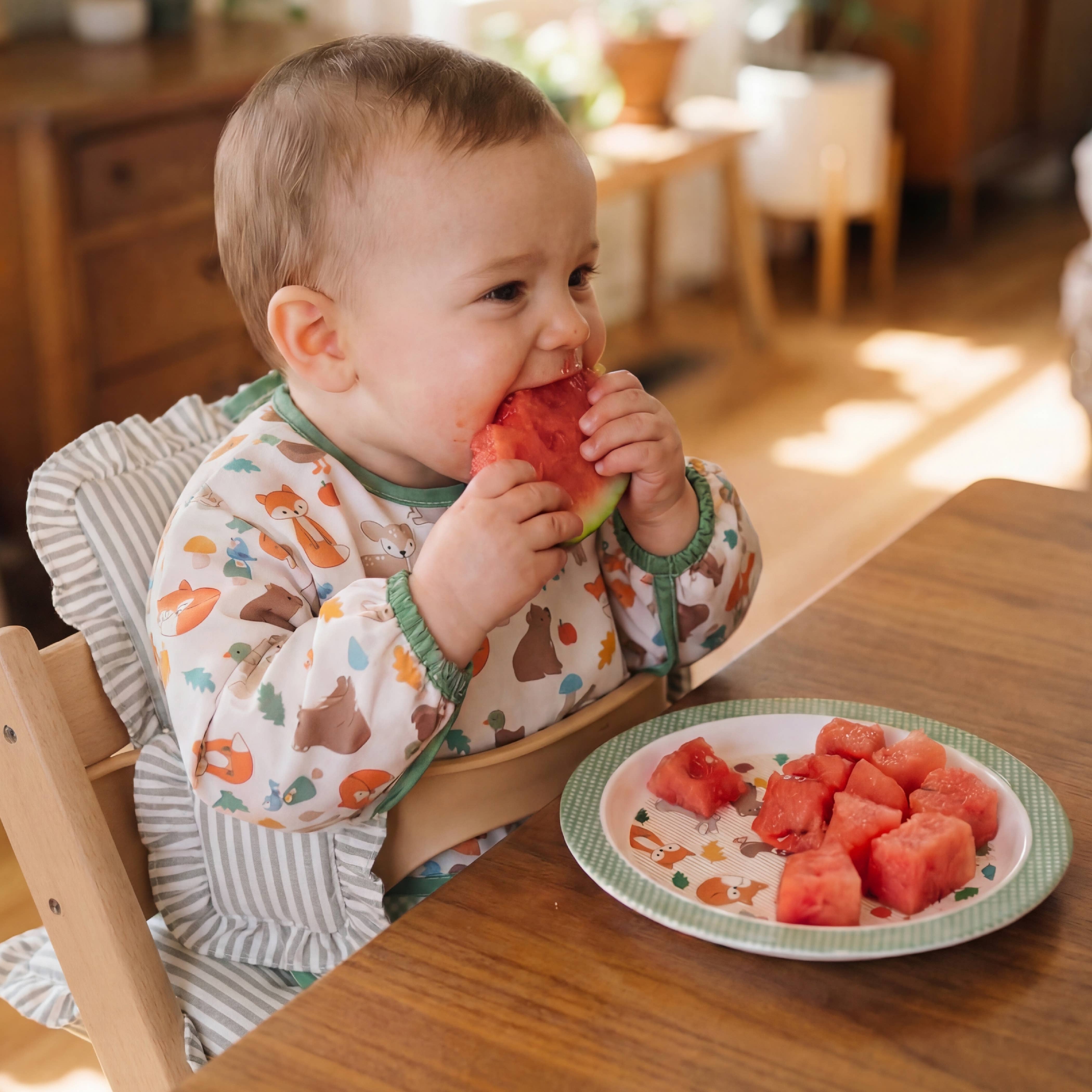 Itzy Everywhere Bib™ - Woodland