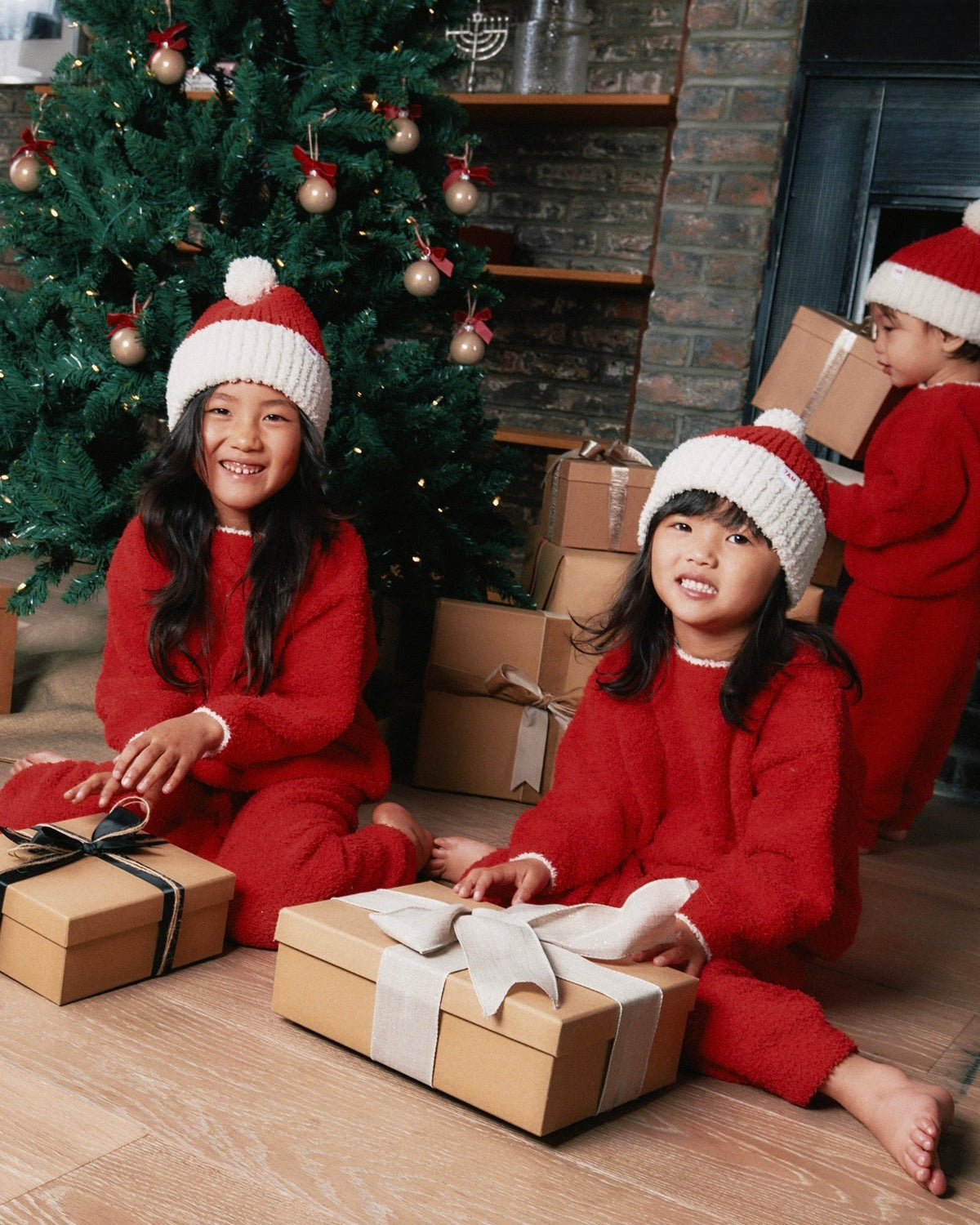 Fuzzy Holiday Boxy Sweater - Ecru Crimson