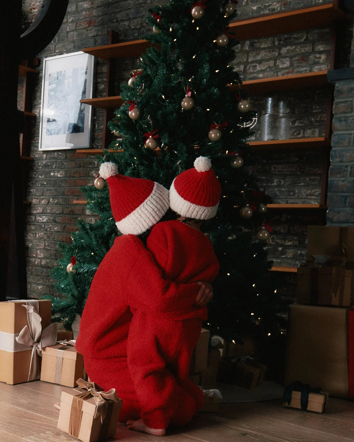 Fuzzy Holiday Boxy Sweater - Ecru Crimson