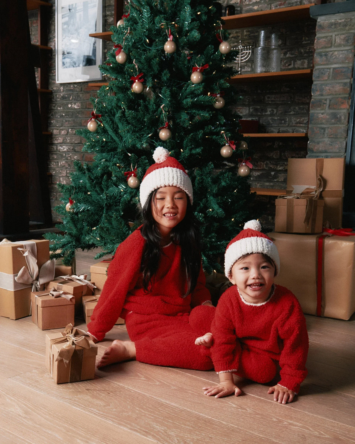 Fuzzy Holiday Boxy Sweater - Ecru Crimson