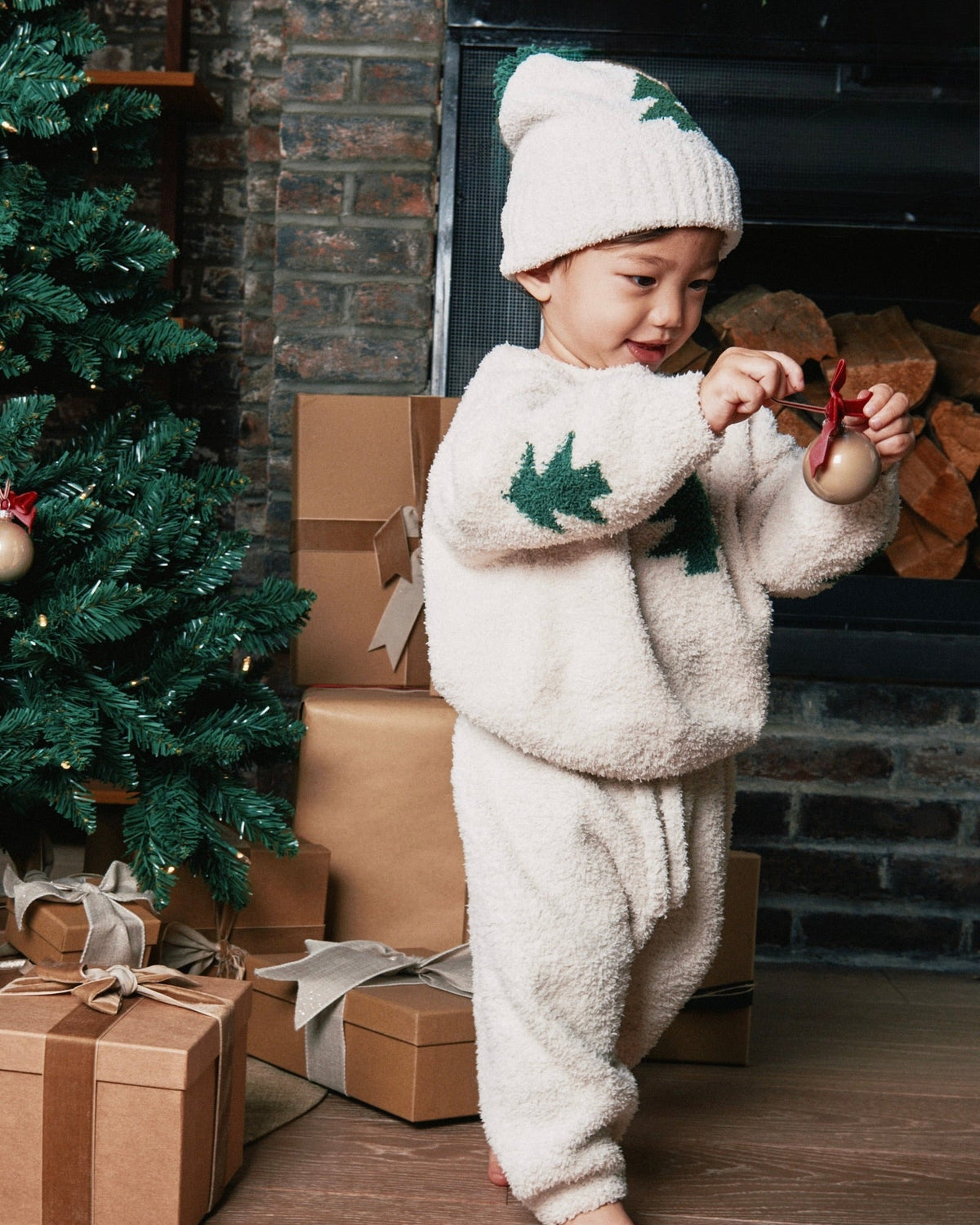 Fuzzy Holiday Boxy Sweater - Ecru Ivy