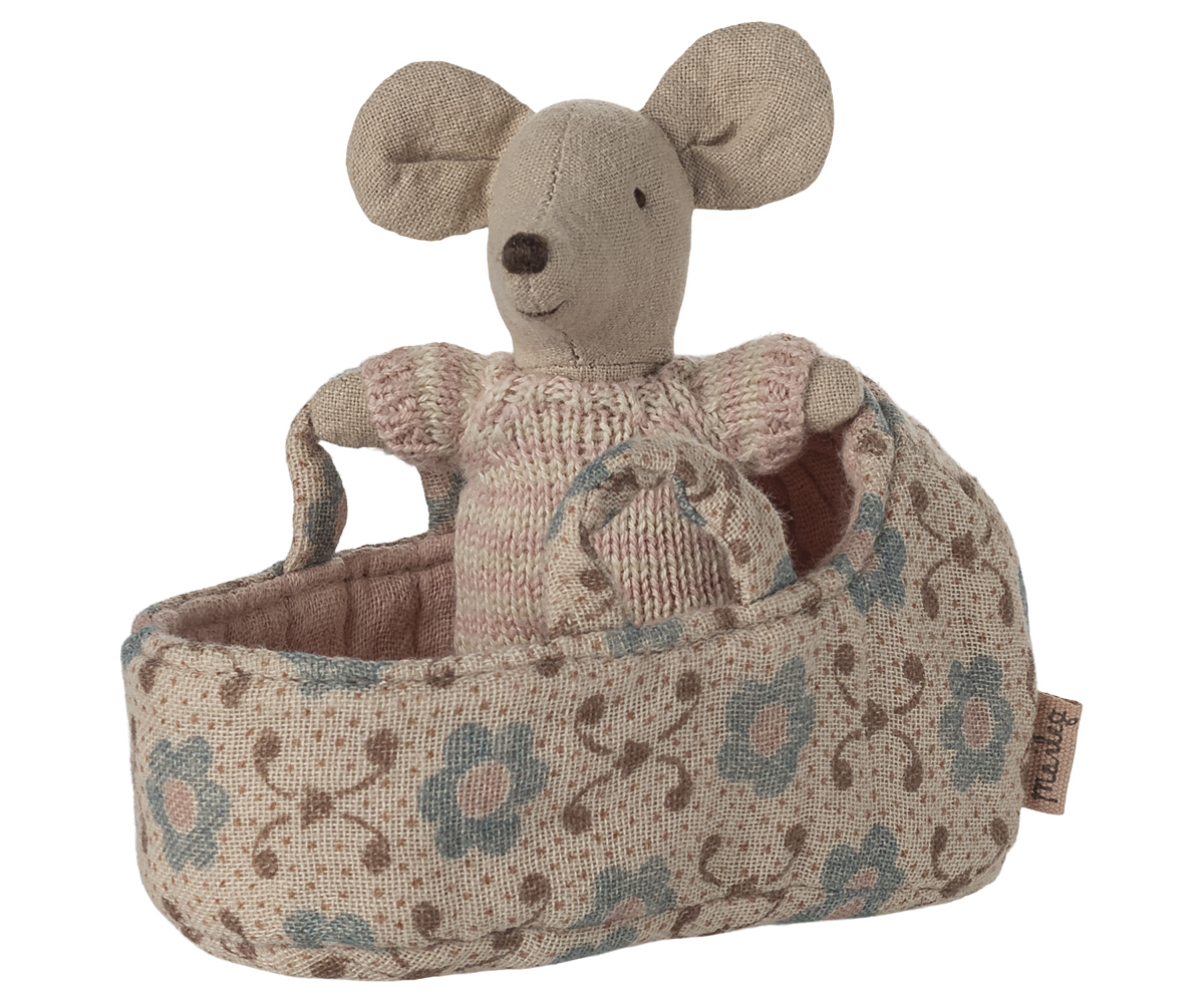 Baby mouse in carry cot - Rose | Maileg
