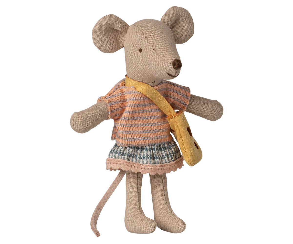 Little Sister Mouse with Bag | Maileg