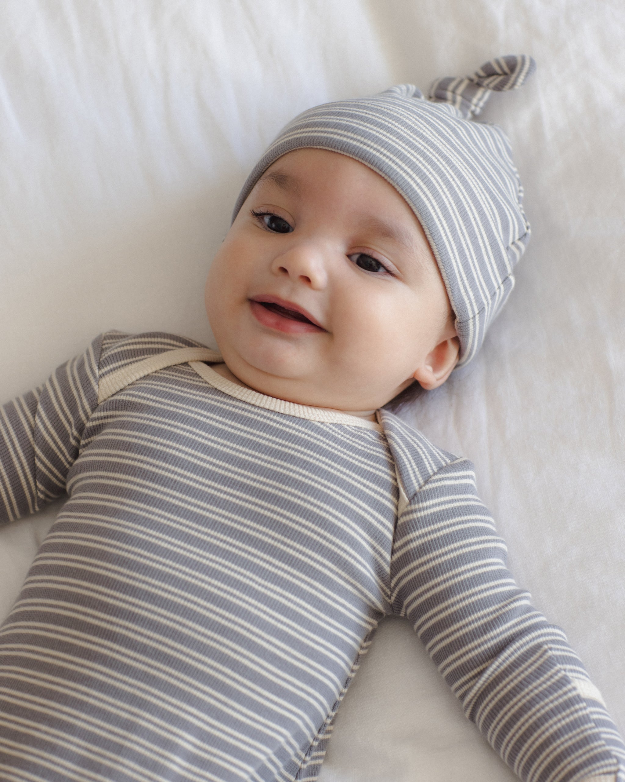 Knotted Baby Gown + Hat Set || Slate