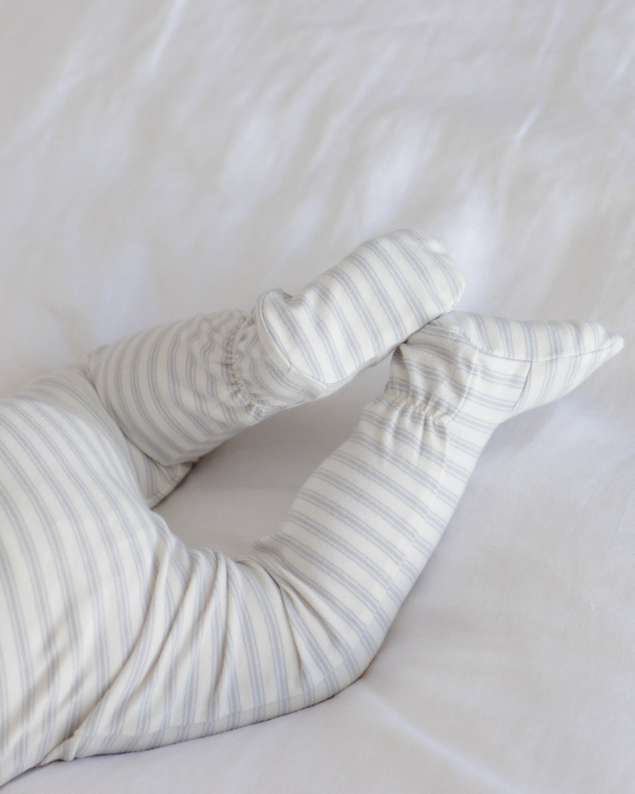 Zip Long Sleeve Sleeper Footie || Cloud Stripe