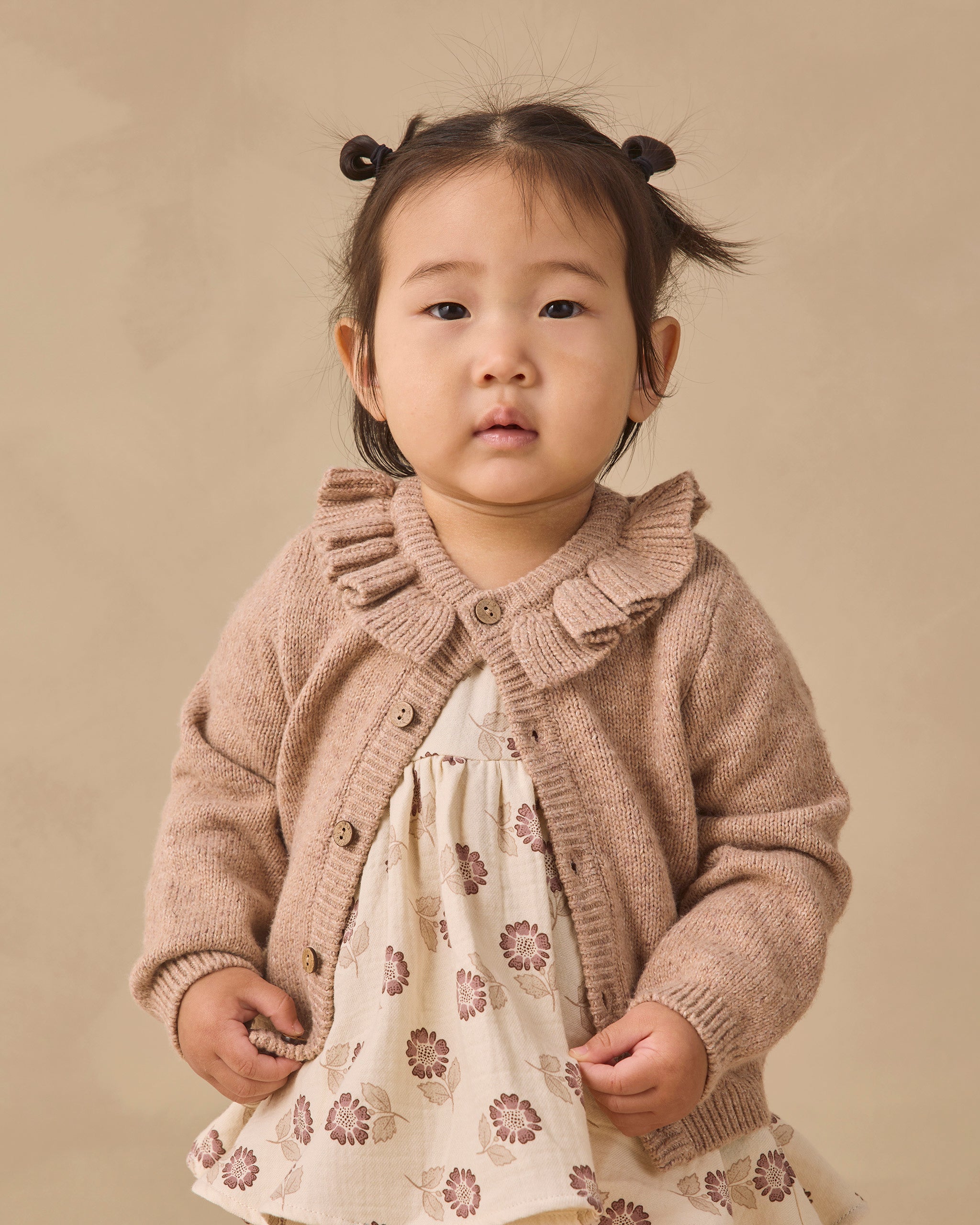Ruffle Collar Cardigan || Heathered Almond