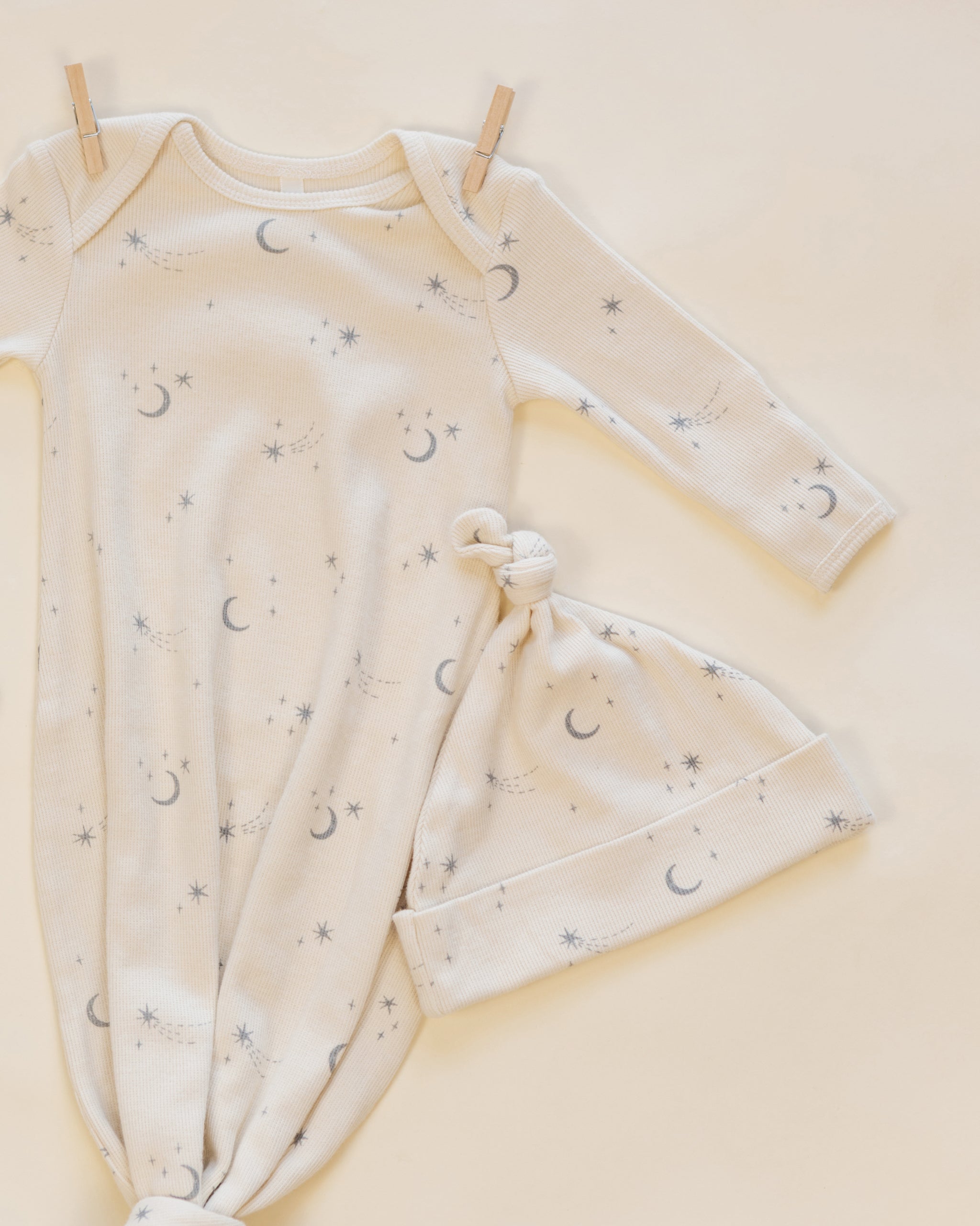 Knotted Baby Gown + Hat Set || Celestial
