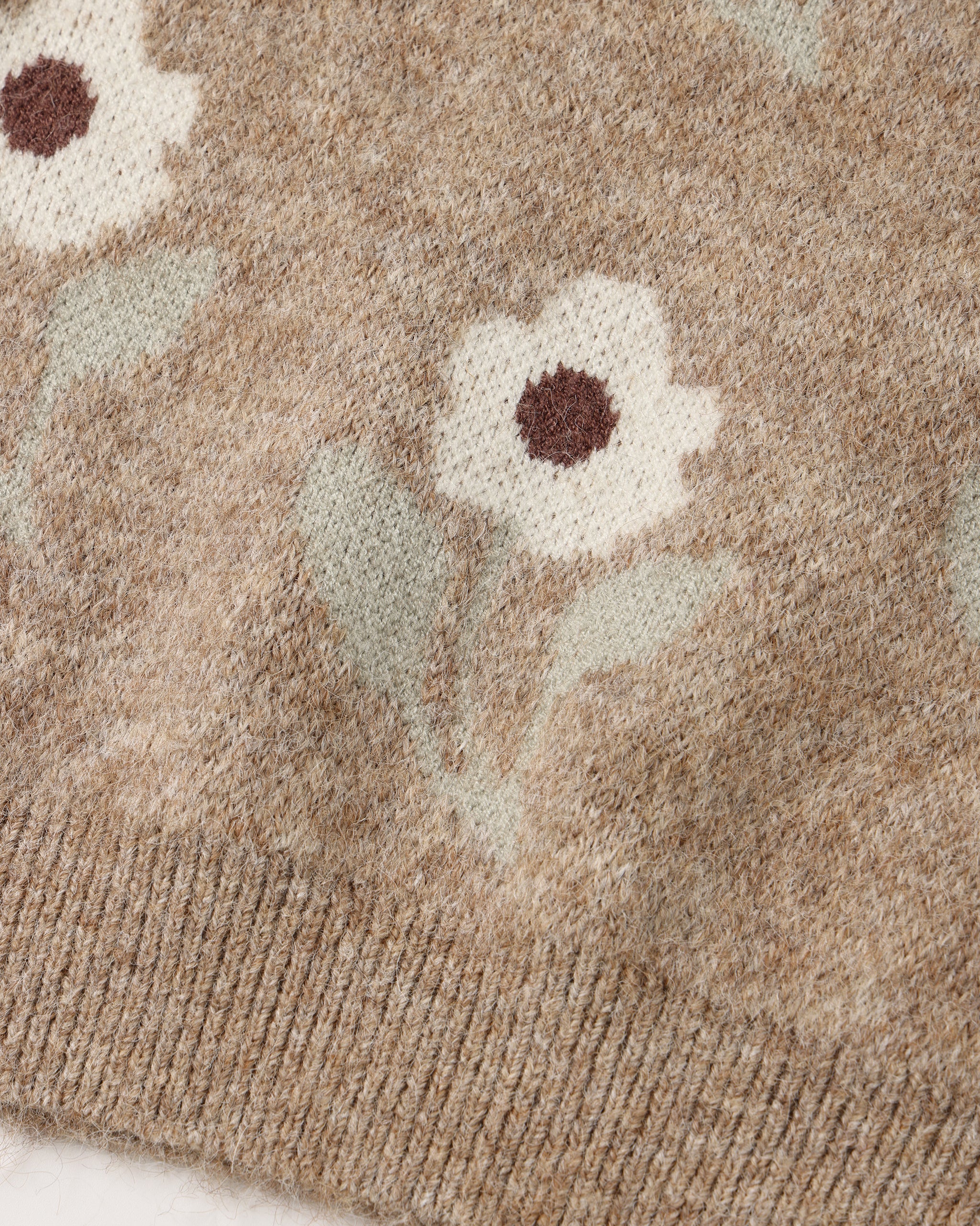 Aspen Sweater || Fawn Flower