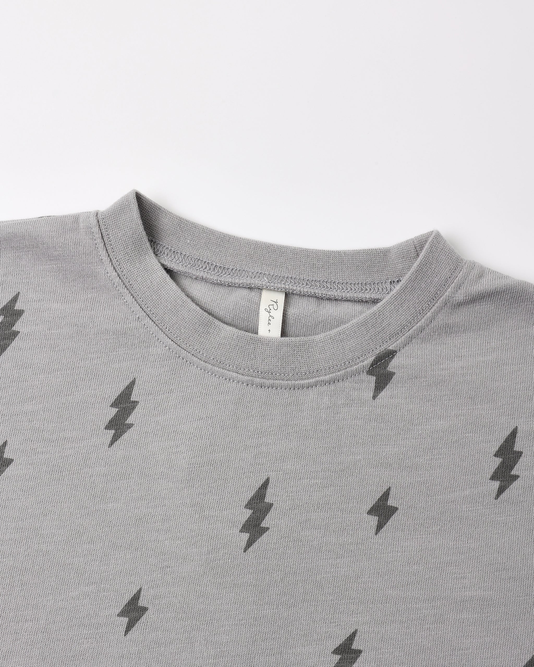 Relaxed Tee || Bolts