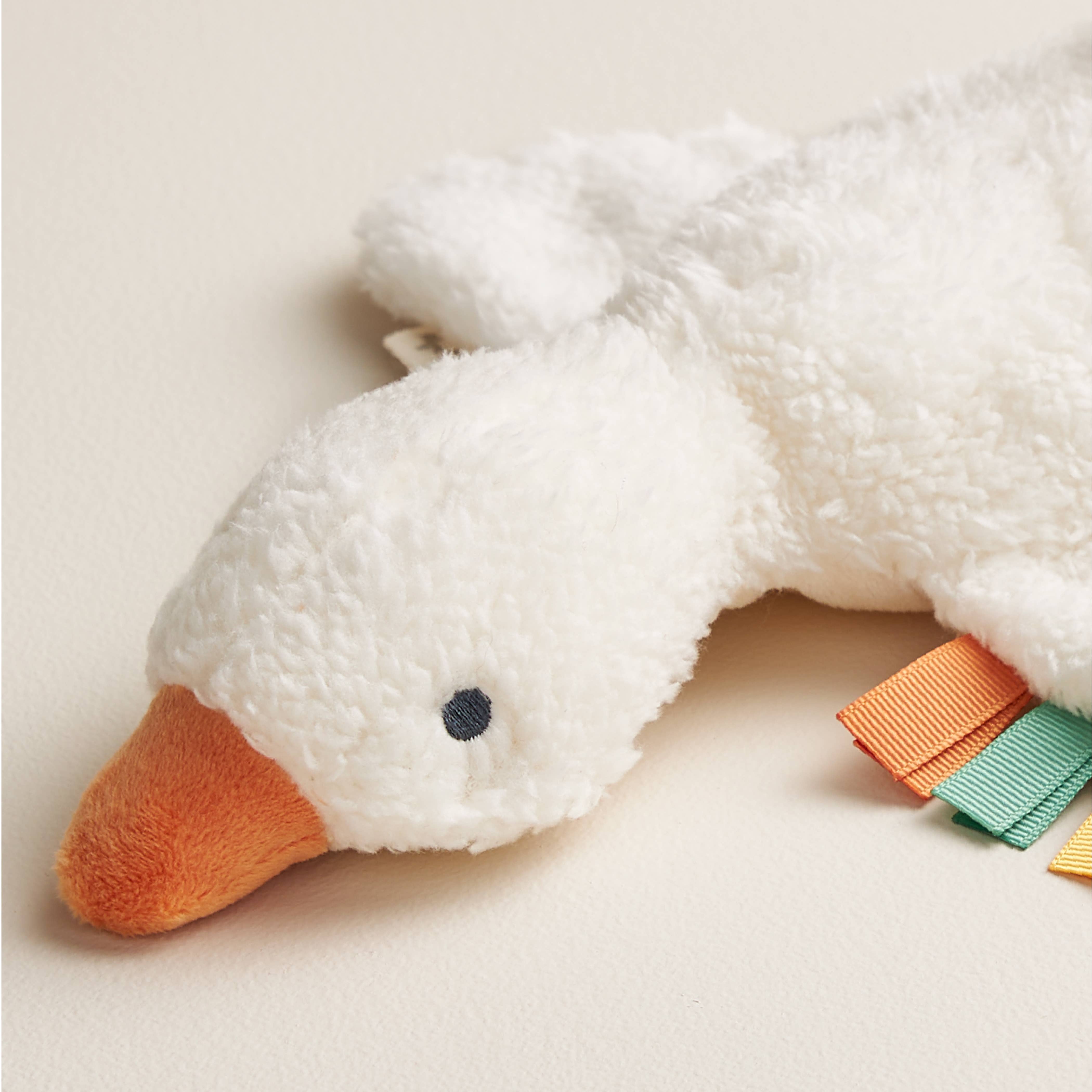 Itzy Ritzy Baby Itzy Huggable™ Goose