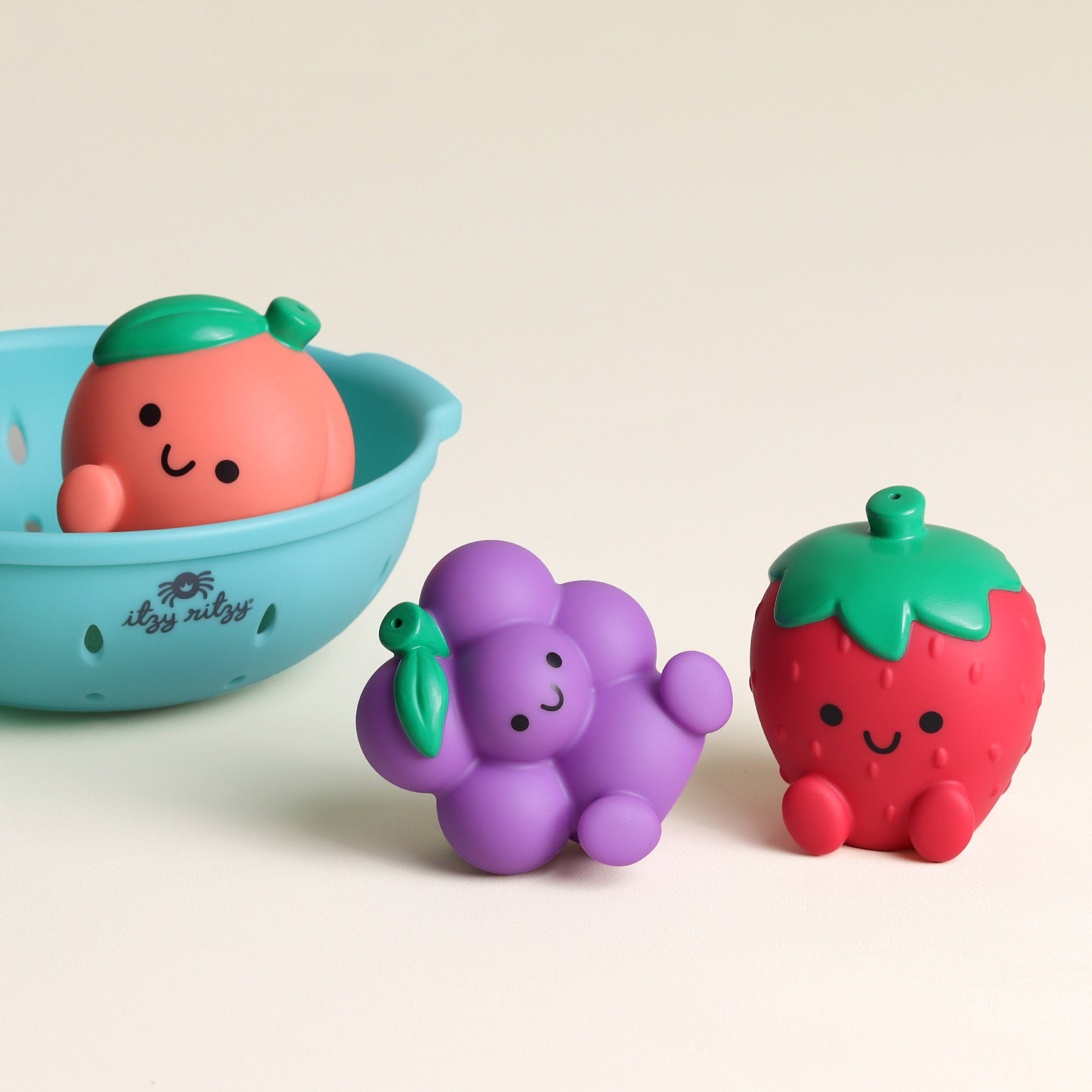 Itzy Ritzy Baby Itzy Splash Pals™ - Bath + Water Toy
