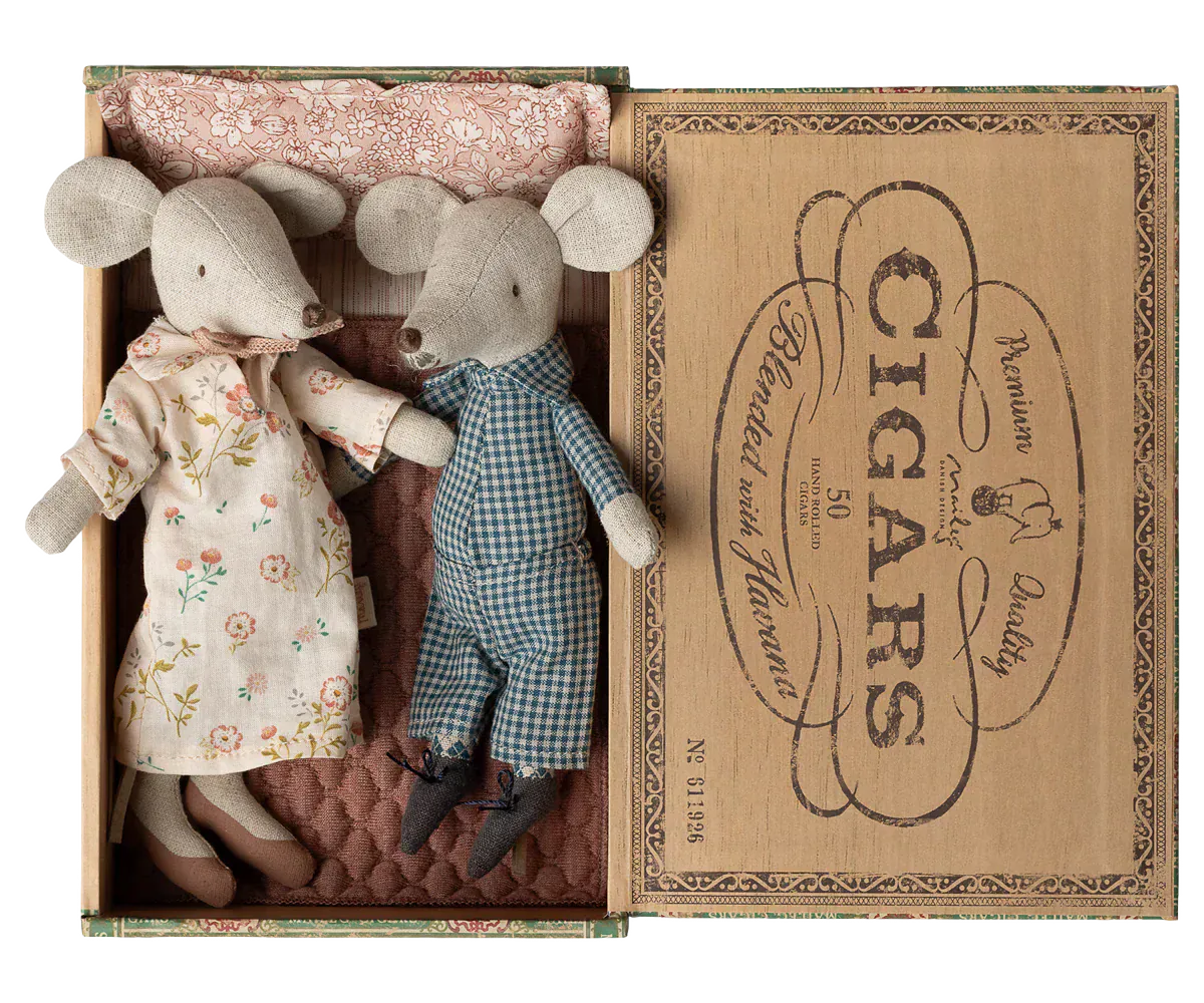 Maileg Toy Grandma and Grandpa Mice in Cigarbox | Maileg