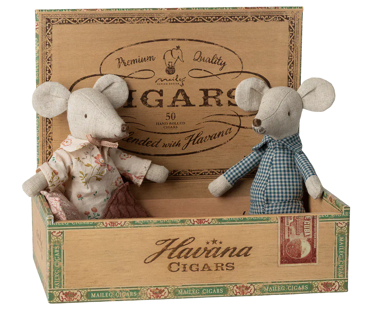 Maileg Toy Grandma and Grandpa Mice in Cigarbox | Maileg
