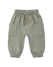 Luca Pant || Spruce